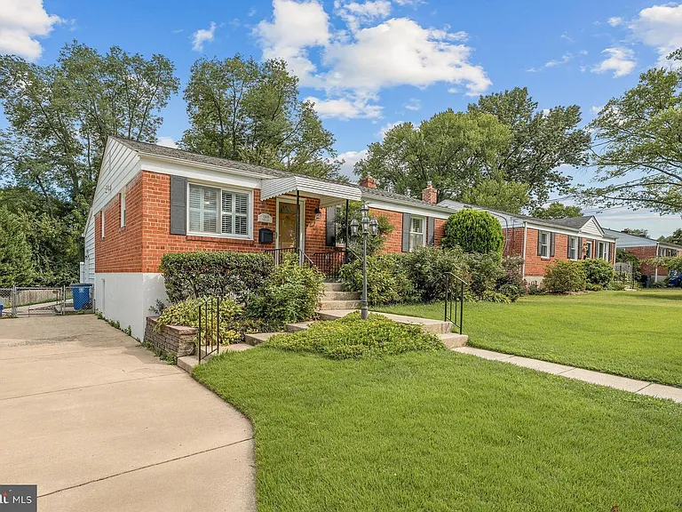 11809 Timber Ln — Photo 32