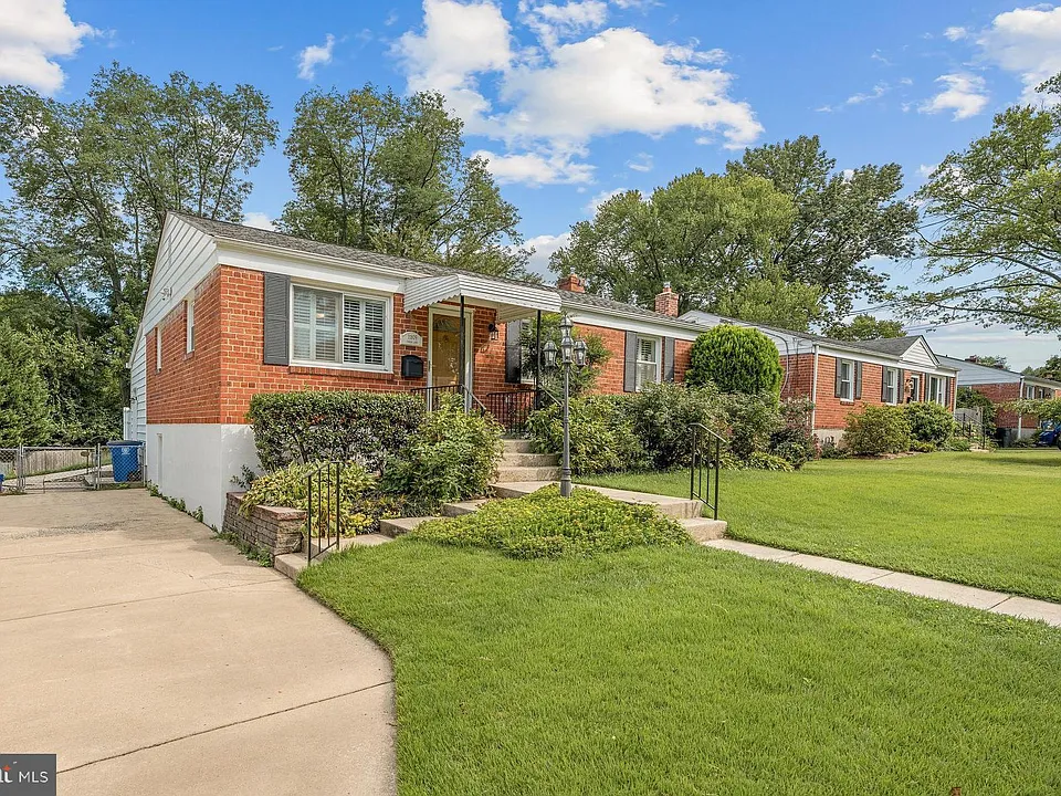 11809 Timber Ln
