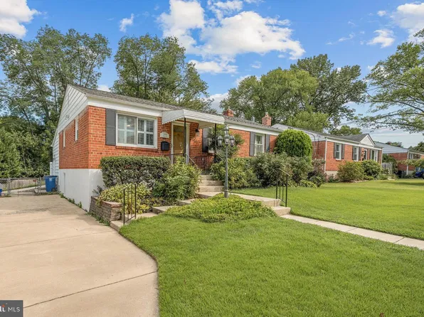 11809 Timber Ln, Rockville, MD 20852