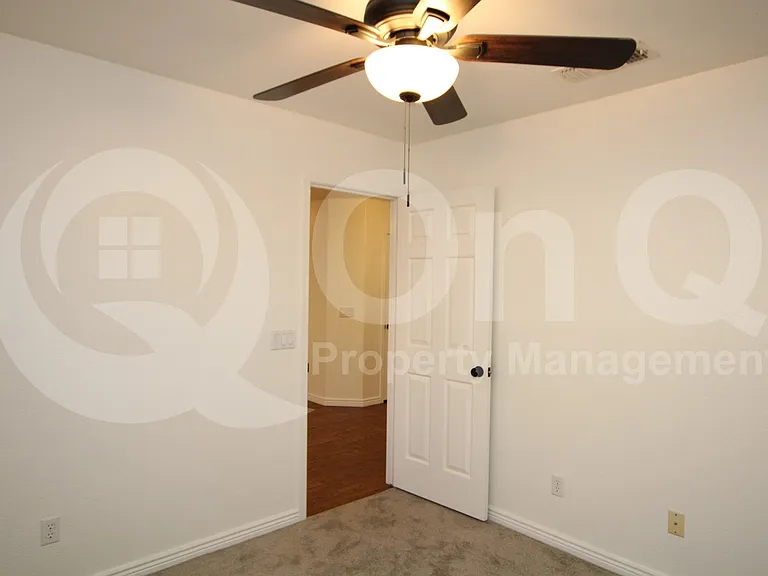 3292 E San Angelo Ave — Photo 12