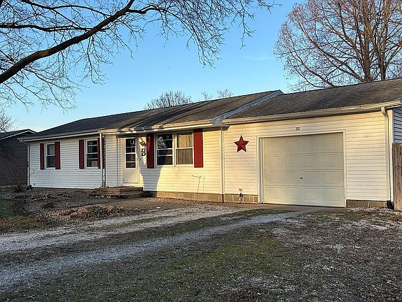2nd image of 32 Robinwood Dr