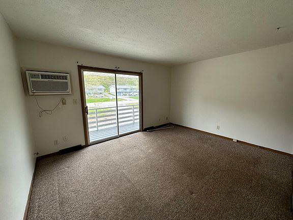 5th image of 3024 N Turkeyfoot Rd