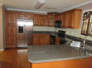 595 Atcher St, Radcliff, KY 40160