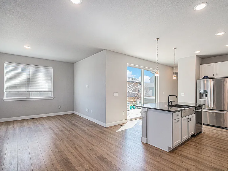 6019 Denys Dr — Photo 10