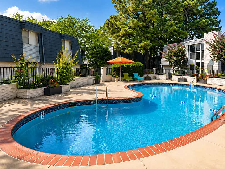 De Soto Park Apartments — Photo 8