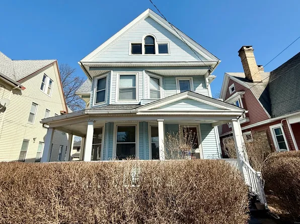 62 Pixlee Place, Bridgeport, CT 06610