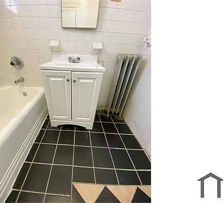 138 Hawthorne Ave #4R — Photo 3