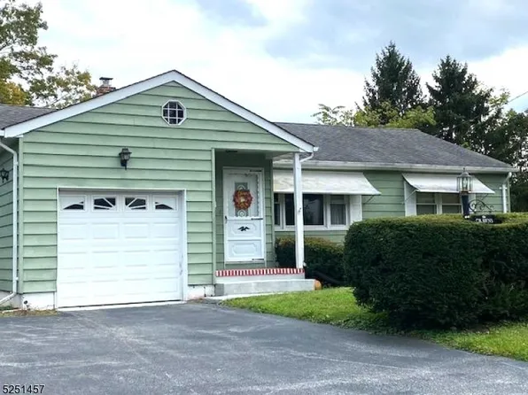 2 Ley Pl, Sussex Boro, NJ 07461