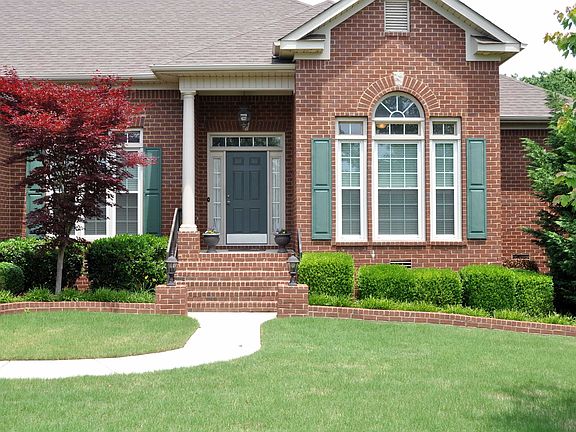 3rd image of 125 Vaughnwood Trce