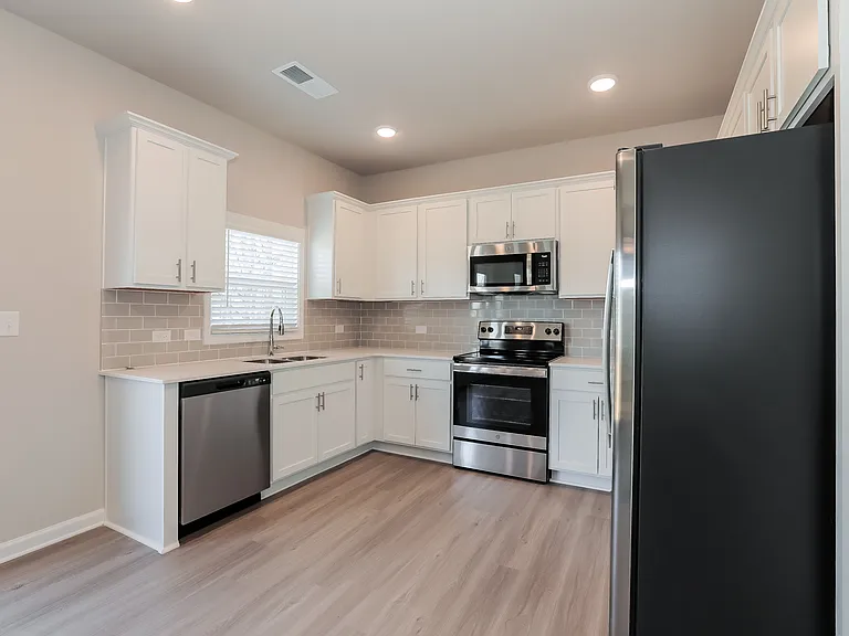 3457 SE Sugarberry Dr — Photo 4