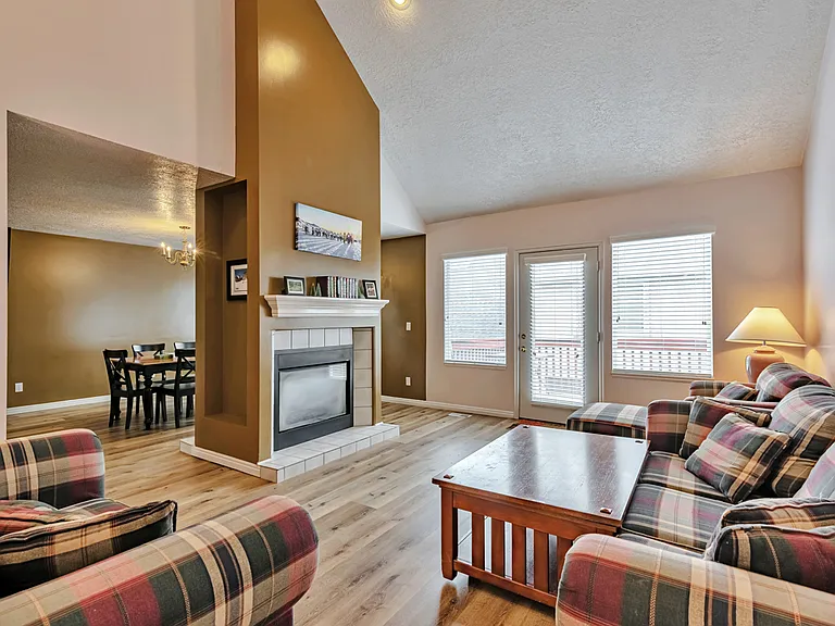 3577 E Rustic Spring Ln — Photo 5