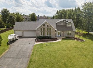 4440 Tuma Rd, Yorkville, IL 60560