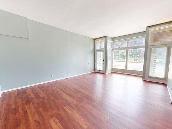 2nd image of 3861 McRee Ave #3867