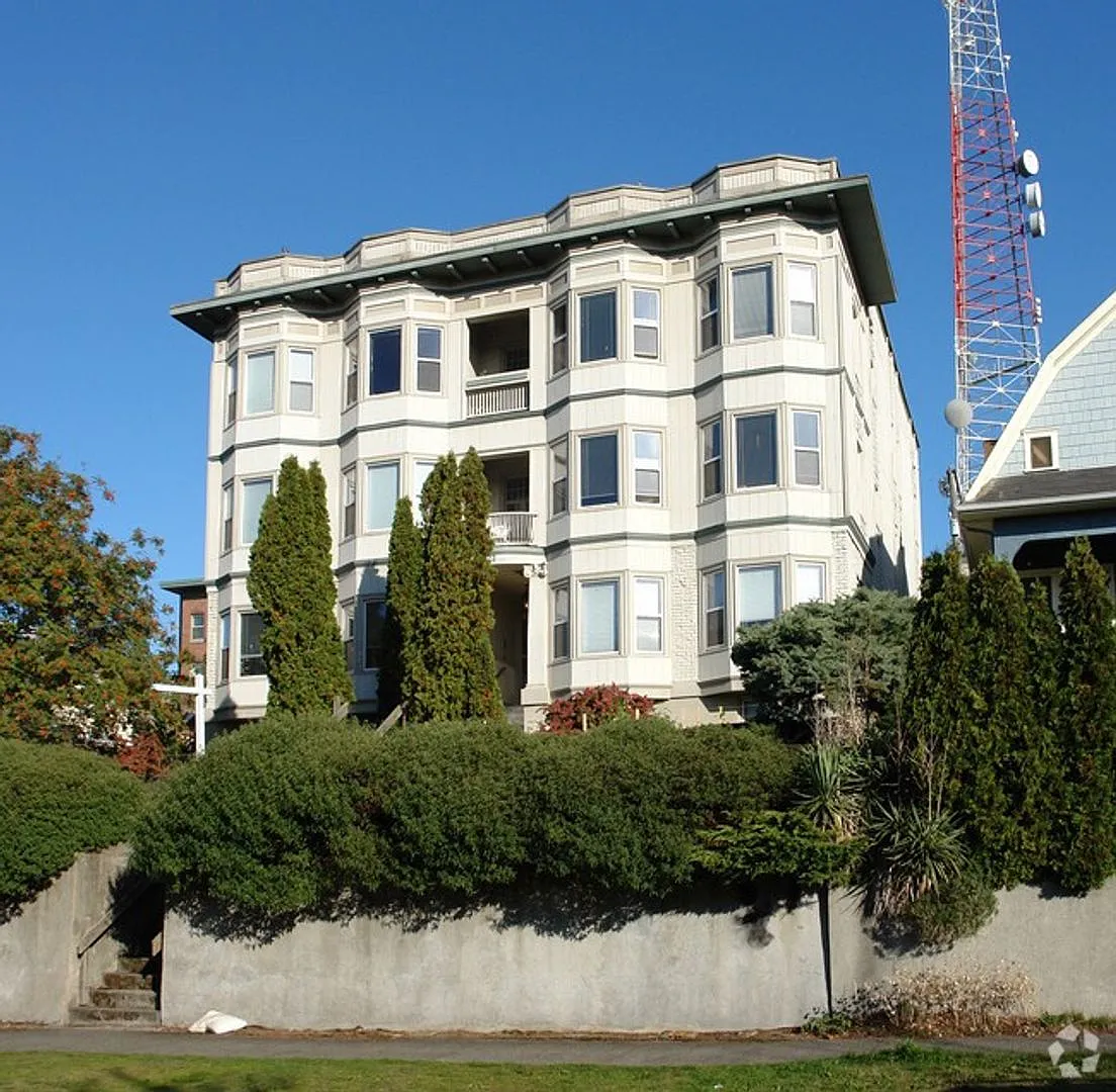 Fitzgerald — Photo 1