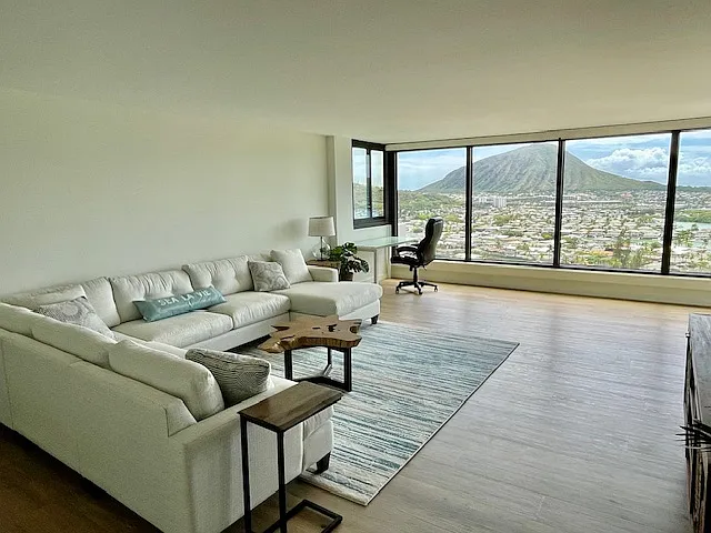 250 Kawaihae St #17D — Photo 3