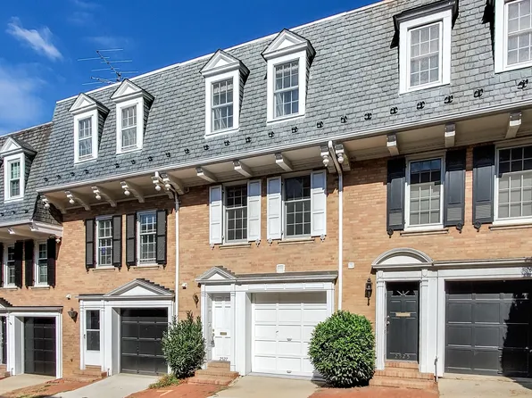 2527 Queen Annes Ln NW, Washington, DC 20037