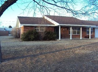 1314 E Cimarron Rd, Hobbs, NM 88240