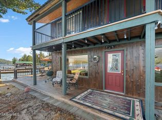 213 S Granite Bay Rd, Nordman, ID 83848