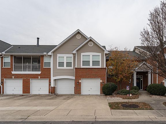 3rd image of 6943 Parkview Dr