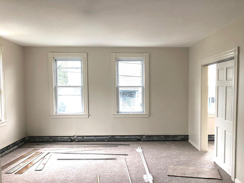 2nd image of 6 Russell Ave #2F
