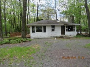 3271 Red Run Rd, Pocono Summit, PA 18346