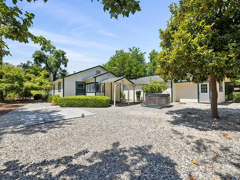 7738 Saint Helena Hwy — Photo 23