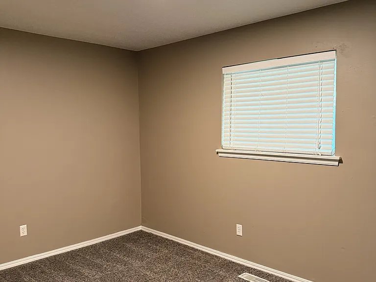 12134 E 21st Ct — Photo 8