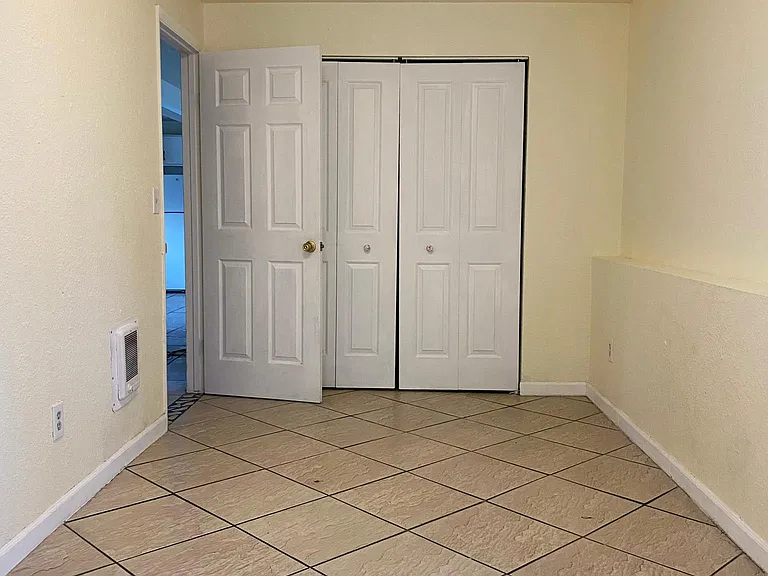 1308 W Maxwell Ave #A — Photo 7