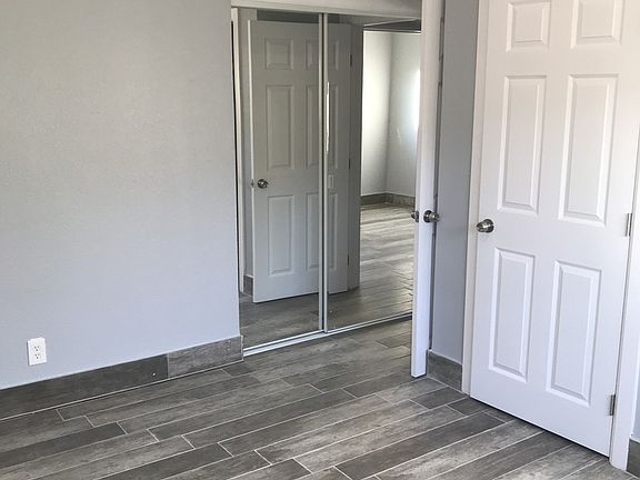 5th image of 10415 S Broadway APT 2