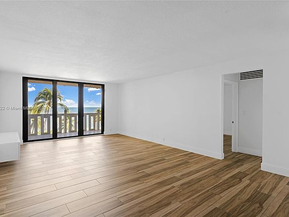 2nd image of 1111 Crandon Blvd APT B305