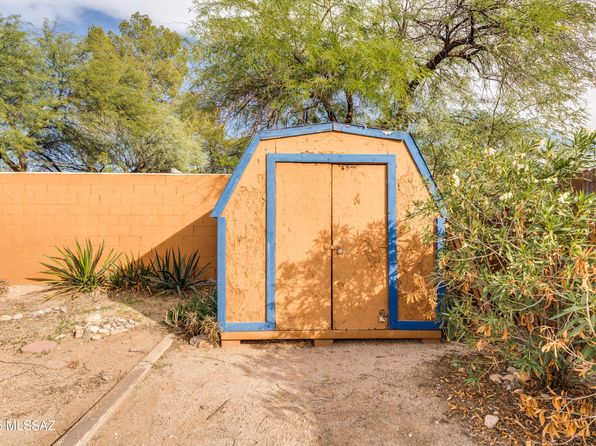 tucson-arizona-458257355 picture