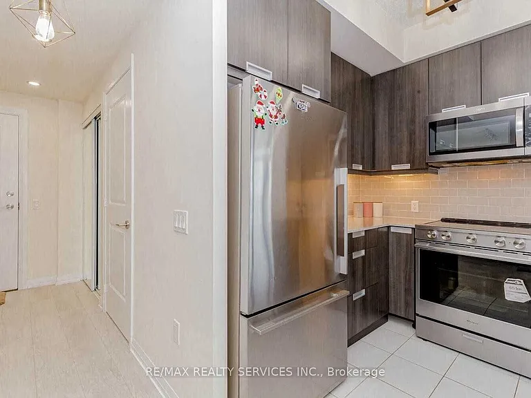 35 Watergarden Dr #2517 — Photo 10