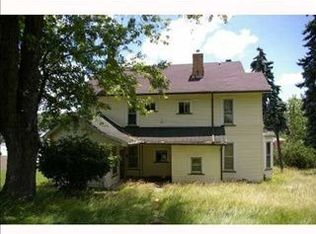16 Whitaker Ave, Burgettstown, PA 15021