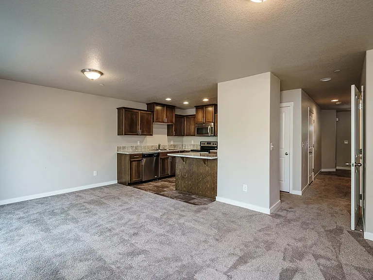 10912 NE 8th Cir — Photo 13