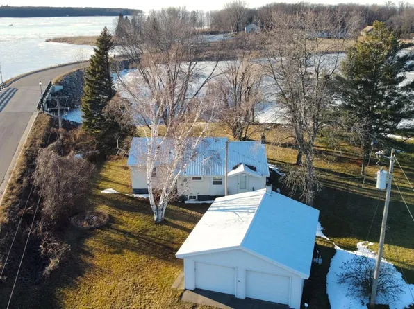 1390 Malone Island Dr, Isle, MN 56342