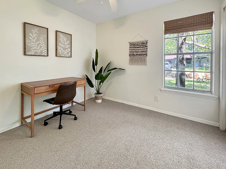 Bedroom 3/Office