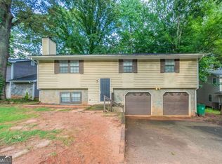 1104 To Lani Farm Rd, Stone Mountain, GA 30083