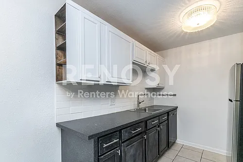 4524 Holly St #22 Photo 1