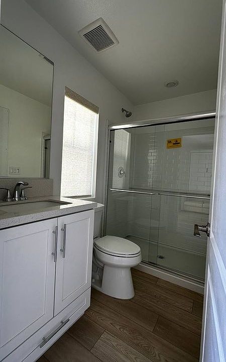 2nd image of 2539 Warner St S