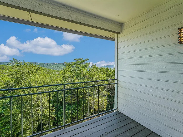 6000 Shepherd Mountain Cv #1011 — Photo 4