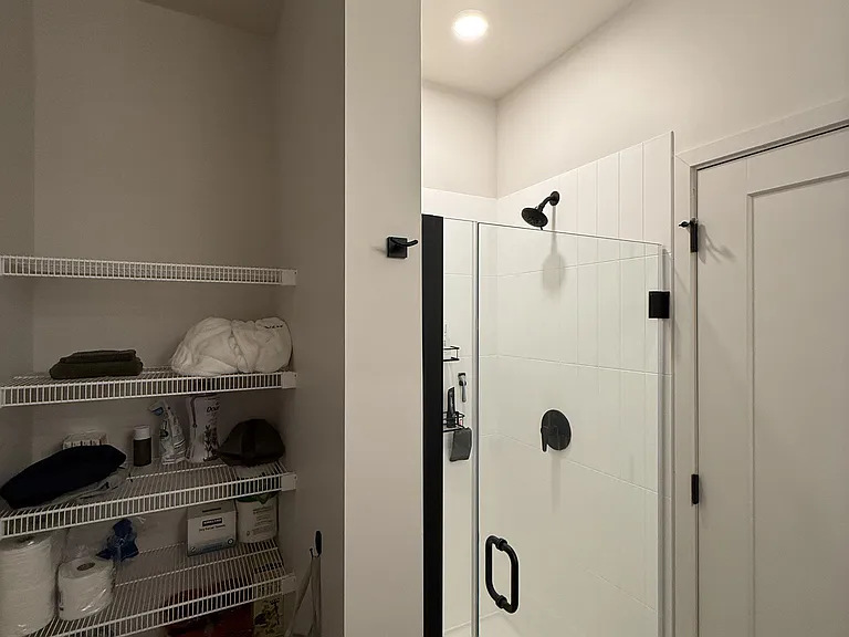 147 W Wood St #627C — Photo 7