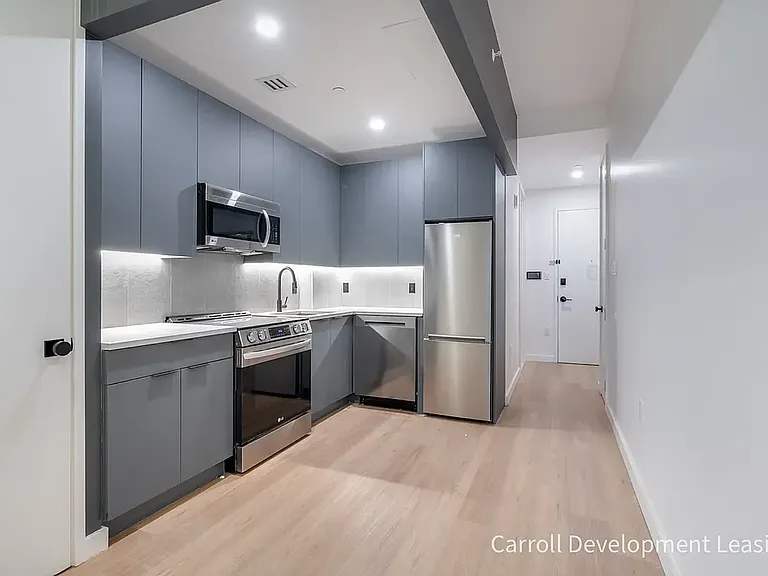 931 Carroll St #C1211 — Photo 4