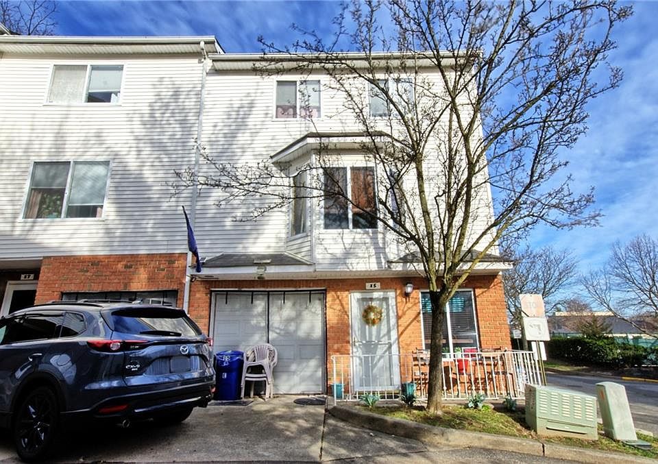 1st image of 15 Emily Ln