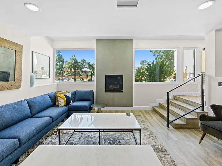 Resident Lounge at Veranda La Mesa in La Mesa, CA 91942