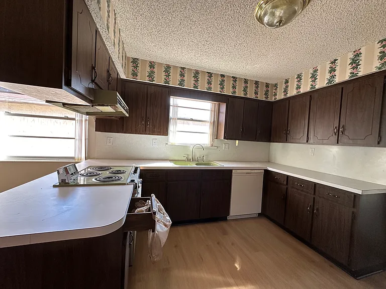 3225 Sabal Palm Dr — Photo 14