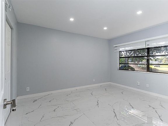 2nd image of 9234 Wedgewood Ln #9234