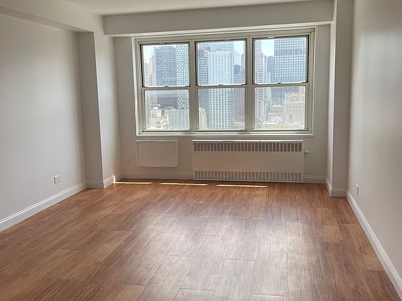5th image of 747 10th Ave APT 34B