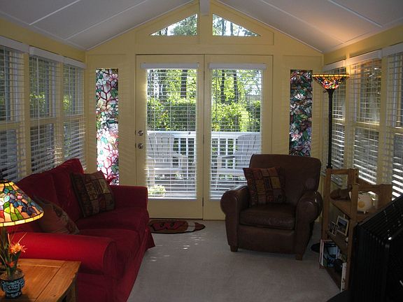 5th image of 8836 Knollwood Dr