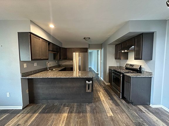5th image of 108 Green Acres Dr