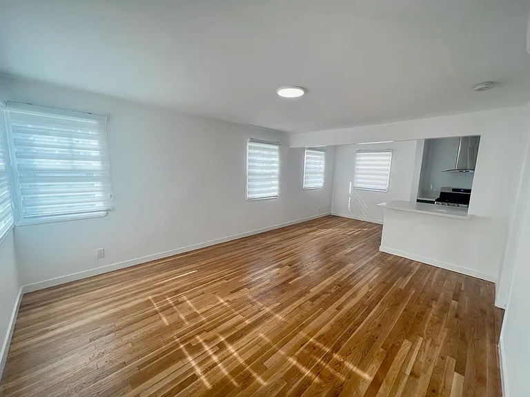 60 El Nido Ave — Photo 9
